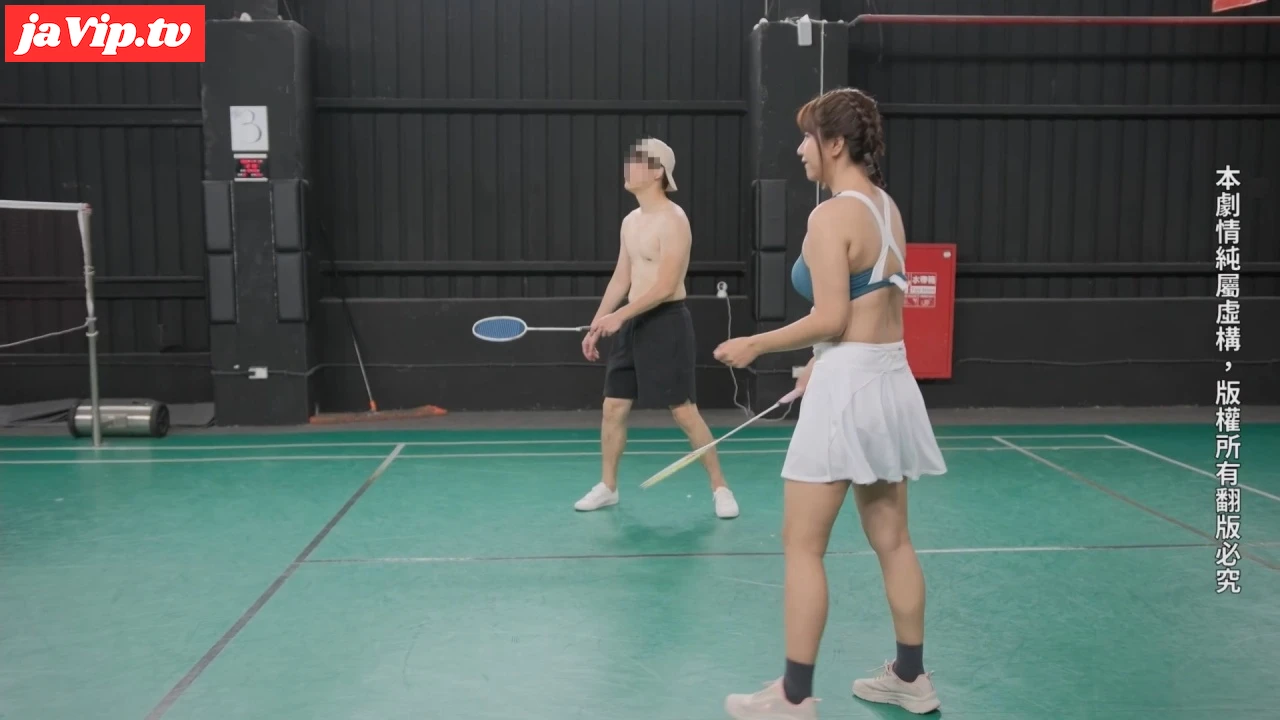 fc2ppv-4704077 - 台湾【無修正】羽球で負けて球場で即ハメ！恥じらいながら口交＆ハメ撮りで敏感に反応し、激しいバックで乳揺れが止まらず最終的に中出しで絶頂！ - FC2PPV動画をオンラインで視聴 - jaVip