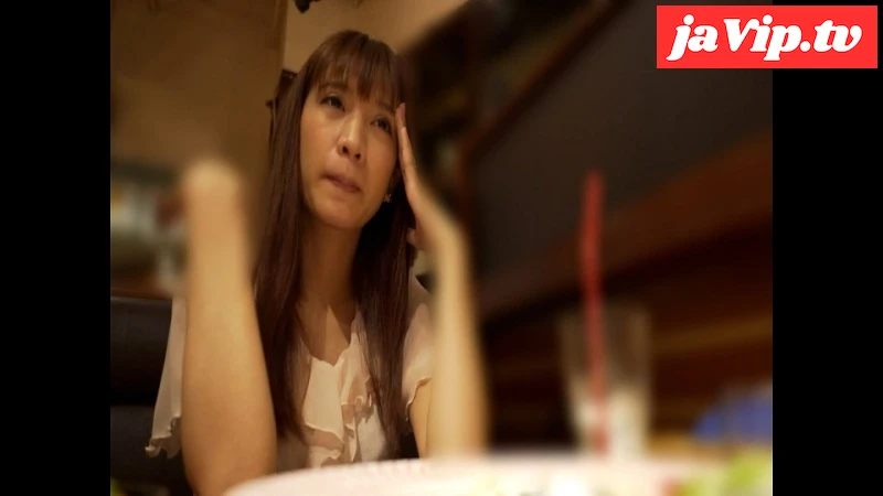 fc2ppv-4714435 - 【淫乱妻×ナンパ】性欲に塗れた人妻は不倫でアヘる存在…フェロモンだけで搾精しそうな変態妻様とナンパ＆中出しセックスしてみました…【XIV】 - FC2PPV動画をオンラインで視聴 - jaVip