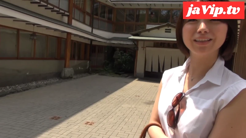 fc2ppv-4718402 - 本能むき出し性欲爆発！旅行先ナンパでsex三昧！乱れる姿、旦那には見せられない！　その1 - FC2PPV動画をオンラインで視聴 - jaVip